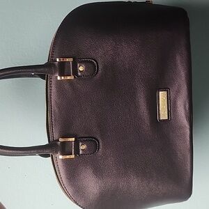 NWOT. Joy and Ivan Black Leather Satchel Bag metal zipper, classic, pockets,feet